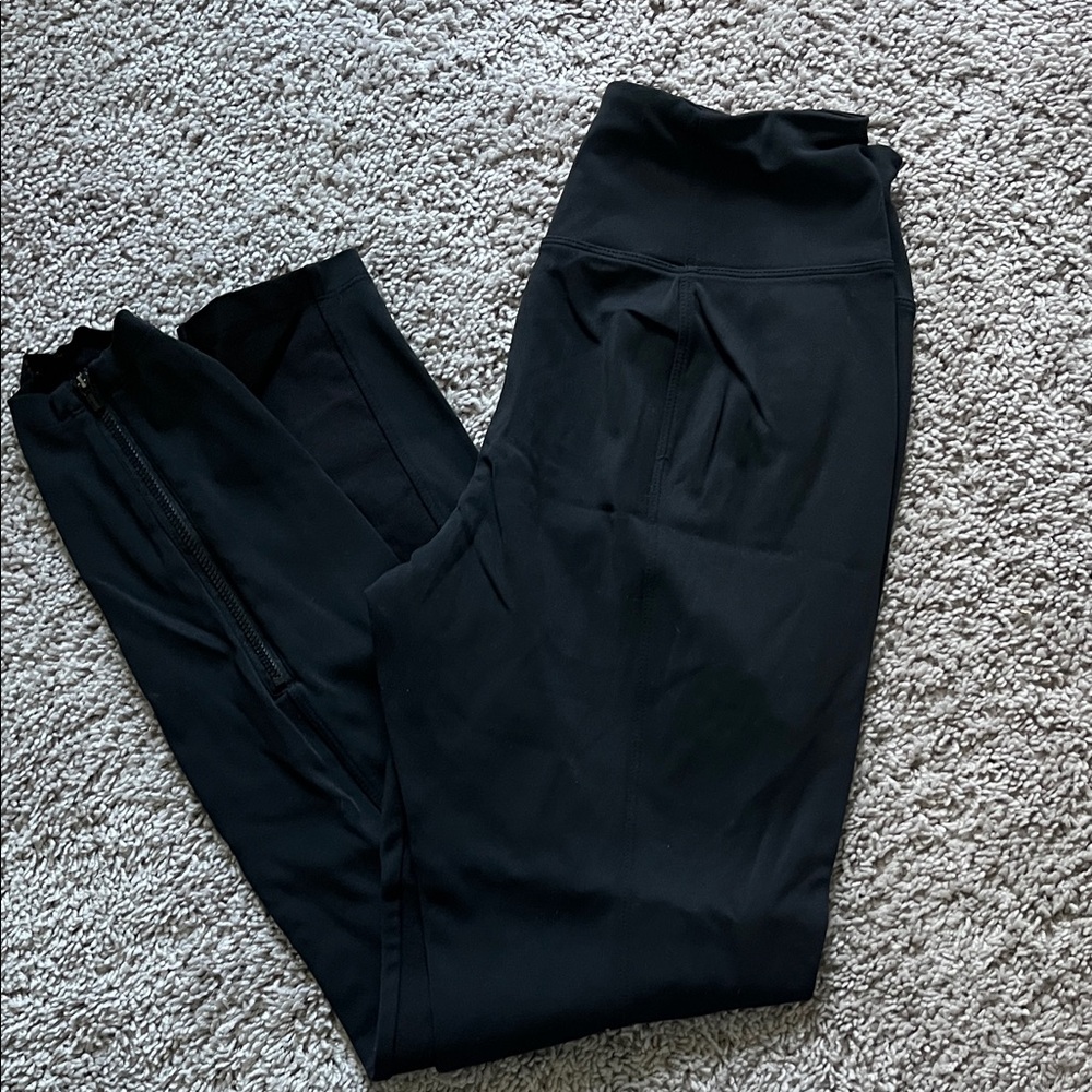 Athleta Black Women's Headlands Hybrid Tight